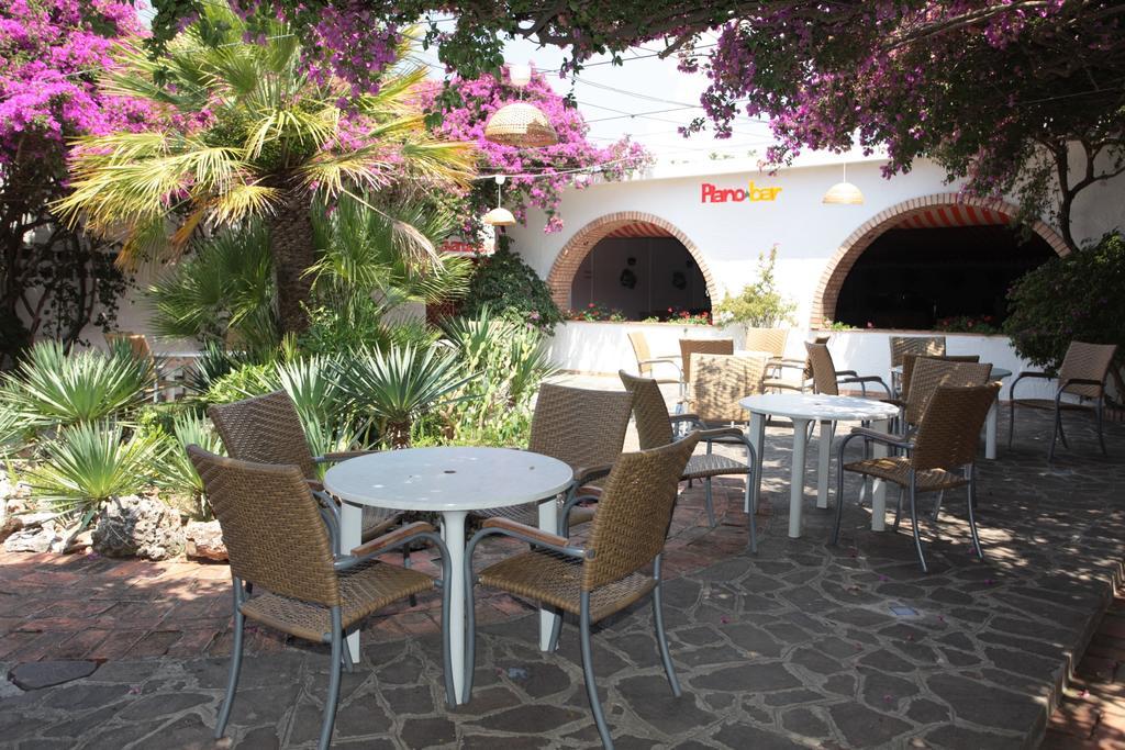 Hotel Black Marlin Club Camerota Exterior foto